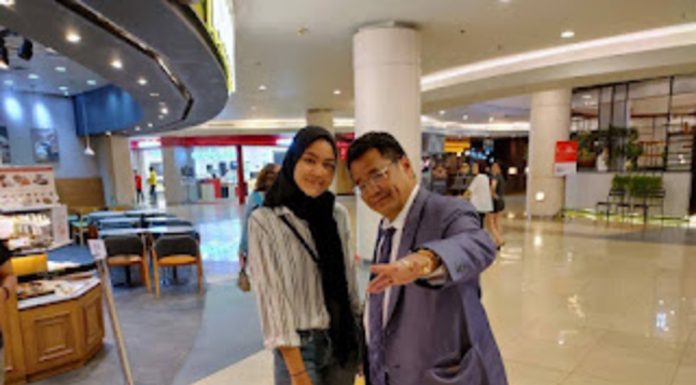Jumpa Bang Hotman Paris
