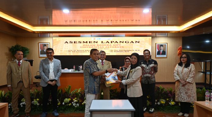 FIKOM raih Juara Umum Lomba Pameran Inovasi dan Kreativitas pada Asesmen Lapangan Akreditasi Institusi (AL AIPT) Universitas Jayabaya