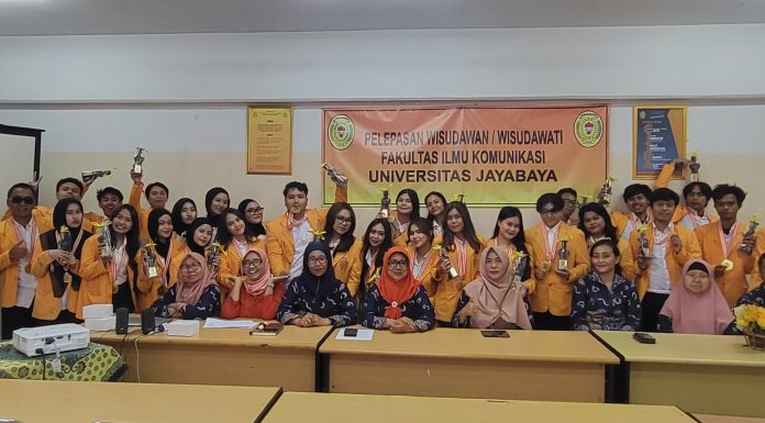 Pelepasan Wisudawan FIKOM Jayabaya Tahun Akademik 2024/ 2025