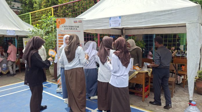 Universitas Jayabaya pada Pameran Pendidikan dan Pentas Seni SMAN 110 DKI Jakarta