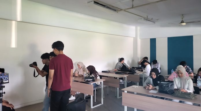 Kegiatan Pre Praktikum Mata Kuliah Fotografi FIKOM Jayabaya