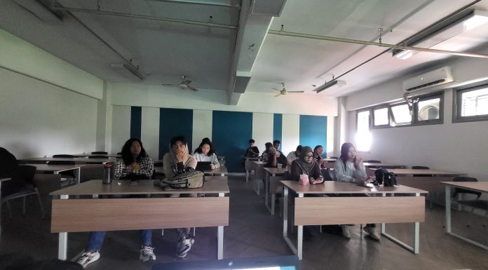 Kuliah Jurnalistik Cetak FIKOM Jayabaya