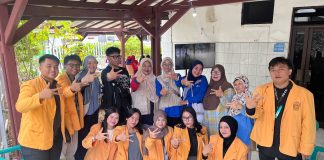 Sosialisasi Pemilahan Sampah dalam Upaya Mengatasi Penumpukan Sampah di Lingkungan Komplek Pertamina Ujung Menteng