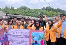 Mahasiswa FIKOM Jayabaya pelajari Persoalan Pengelolaan Sampah Saat Program Pengabdian Masyarakat di Komplek Pertamina Ujung Menteng