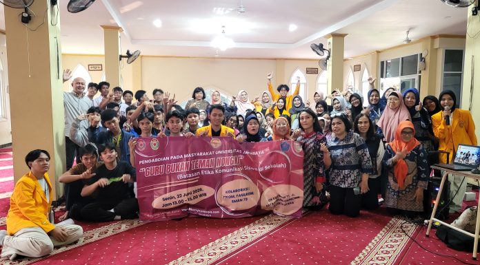 Kegiatan Pengabdian kepada Masyarakat oleh FIKOM dan FASILKOM Jayabaya ke SMAN 73 DKI Jakarta