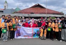 Warga Komplek Pertamina Ujung Menteng dan Mahasiswa Jayabaya Perkuat Komitmen Pemilahan Sampah