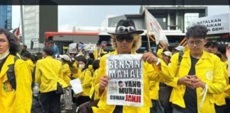Mahasiswa Bersikeras Menuju Bundaran HI, Sempat Terjadi Ketegangan dengan Aparat saat Aksi Protes Kenaikan BBM